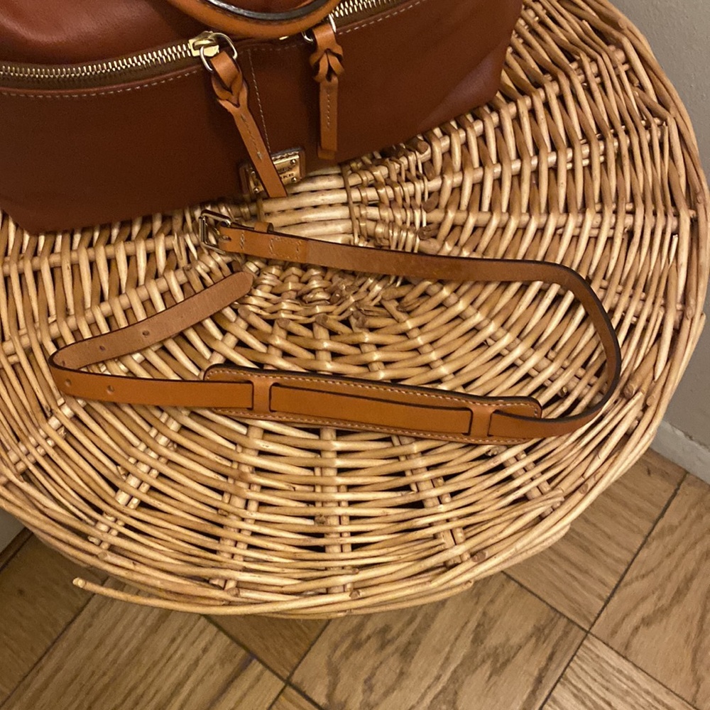 Dooney & Bourke - Picture 13 of 14